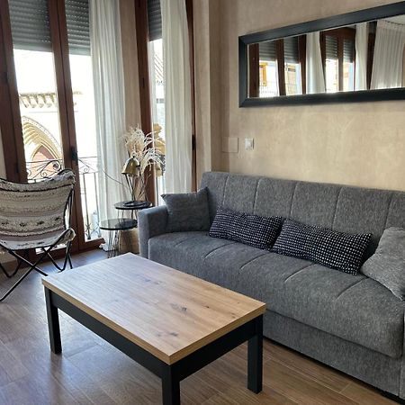 Wanderlust Loft Daire Sevilla Dış mekan fotoğraf